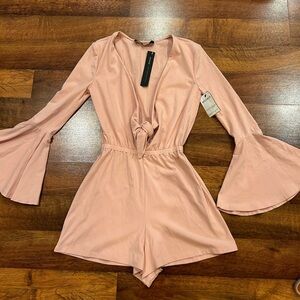 House of Harlow 1960 x Revolve Pink Romper Women’s Size Small Flare Sleeves